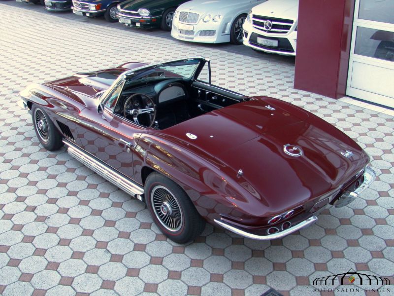 Corvette C2 Sting Ray Cabrio