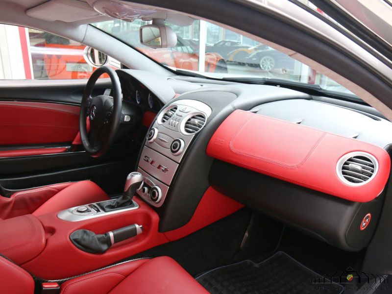 Mercedes-Benz SLR McLaren