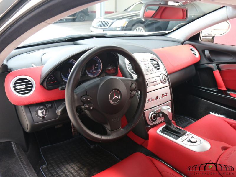 Mercedes-Benz SLR McLaren