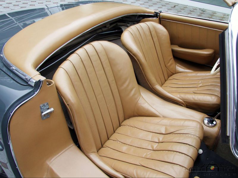 Mercedes-Benz 300 SL Roadster