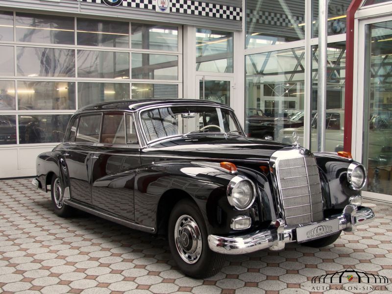 Mercedes-Benz 300 Adenauer