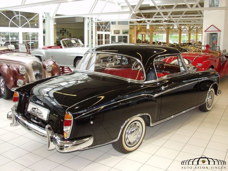 Mercedes-Benz 220 S Ponton Coupe