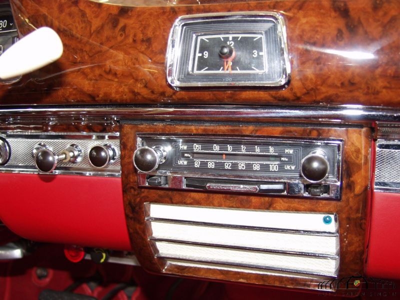 Mercedes-Benz 220 S Ponton Coupe