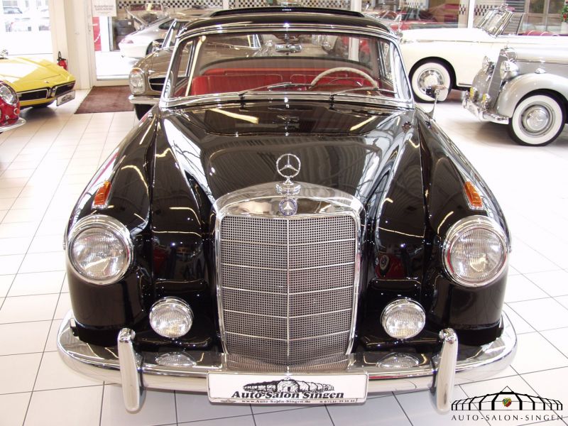 Mercedes-Benz 220 S Ponton Coupe