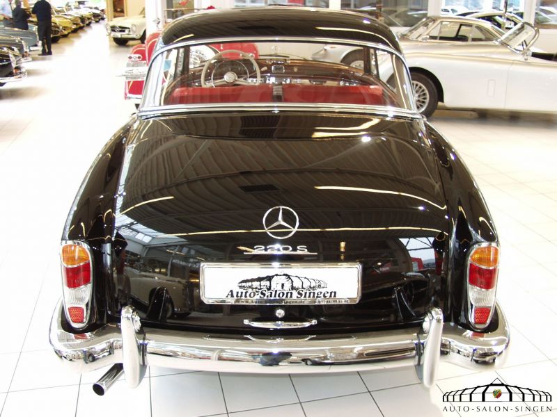Mercedes-Benz 220 S Ponton Coupe