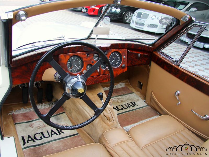 Jaguar XK 120 DHC