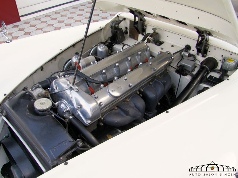 Jaguar XK 120 DHC