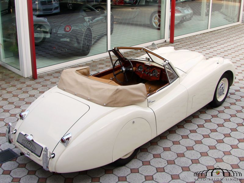 Jaguar XK 120 DHC