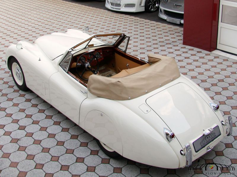Jaguar XK 120 DHC