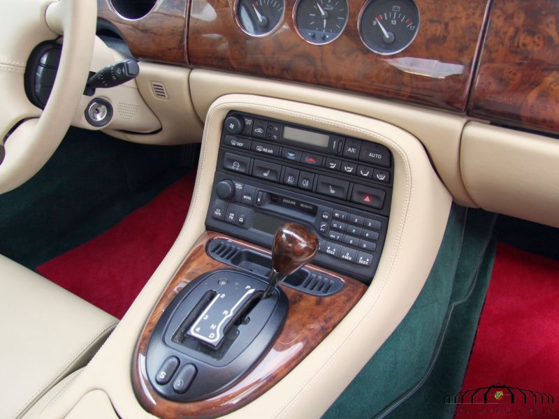 Jaguar E-Type Beacham V8 Supercharged