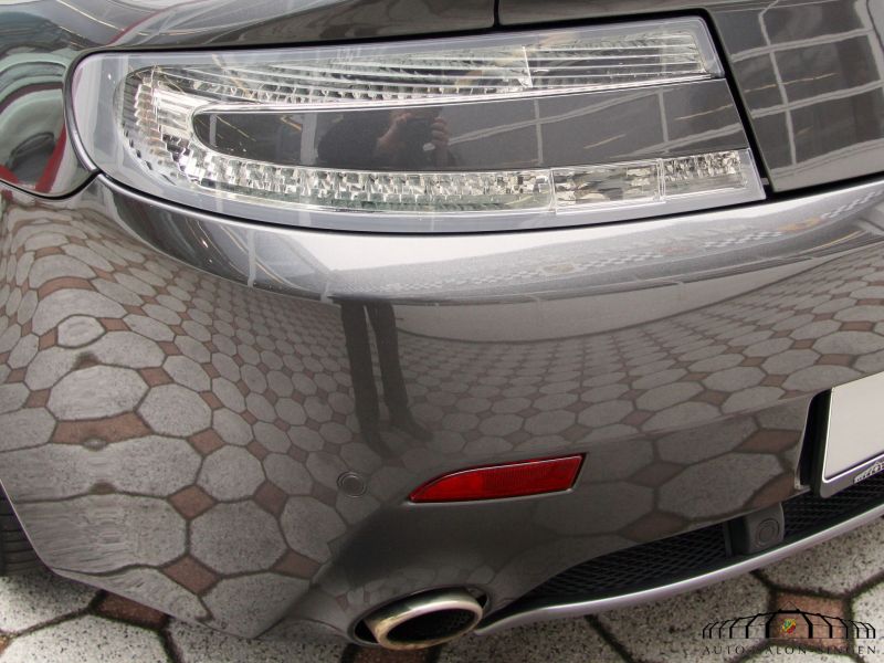 Aston Martin V8 Vantage Coupe 