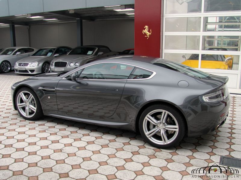 Aston Martin V8 Vantage Coupe 
