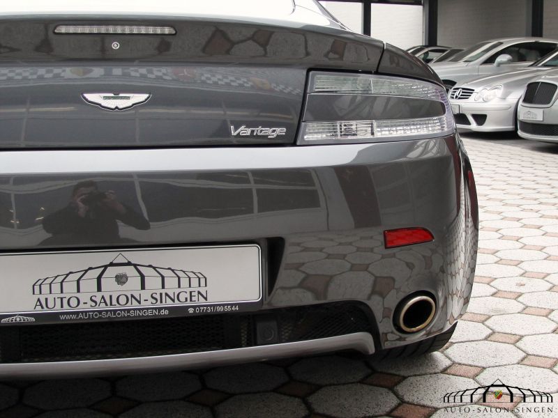 Aston Martin V8 Vantage Coupe 