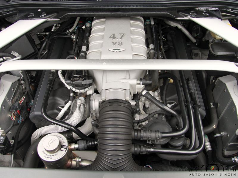 Aston Martin V8 Vantage Coupe 