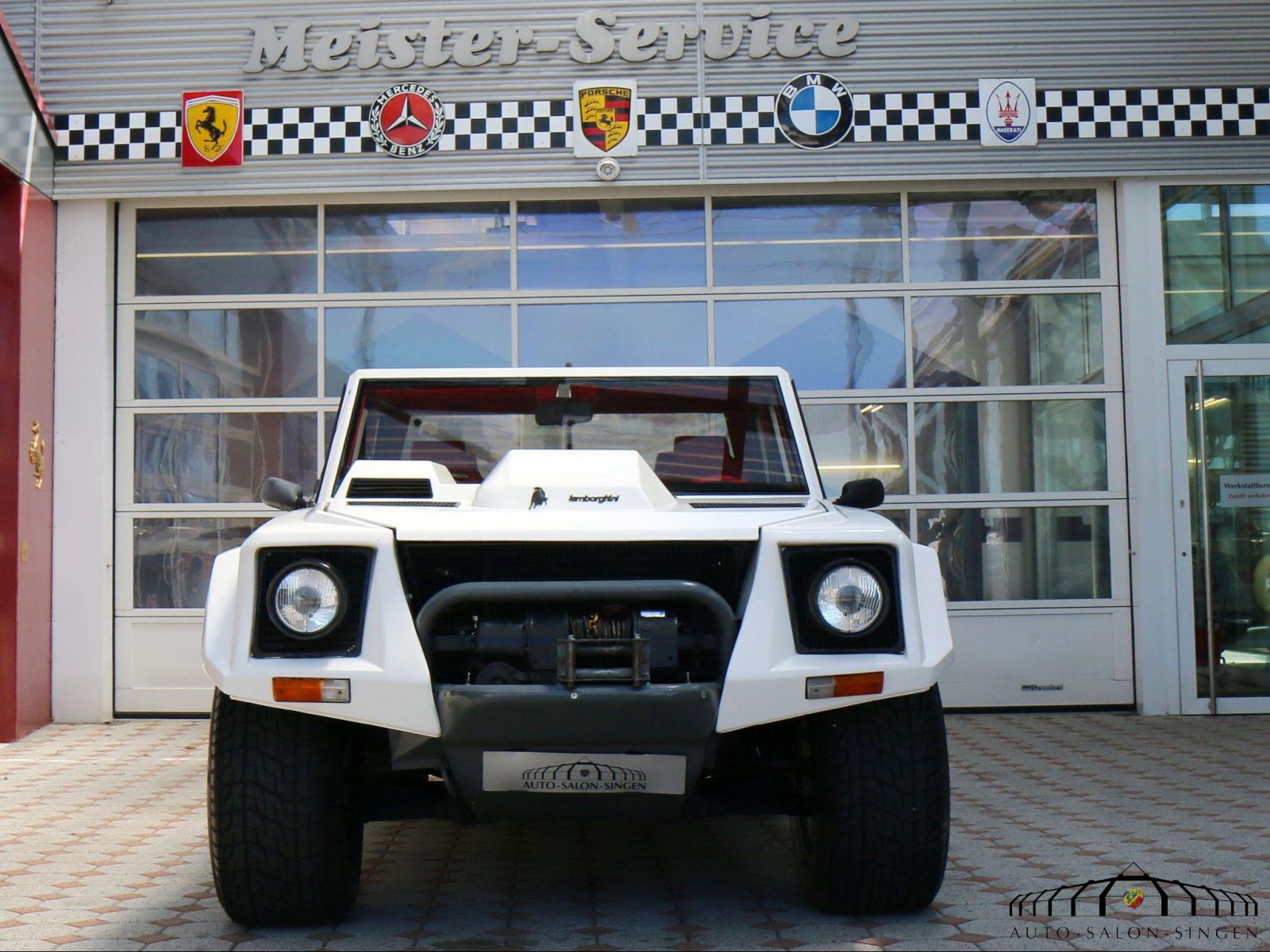 Lamborghini LM 002 Suv - Auto Salon Singen