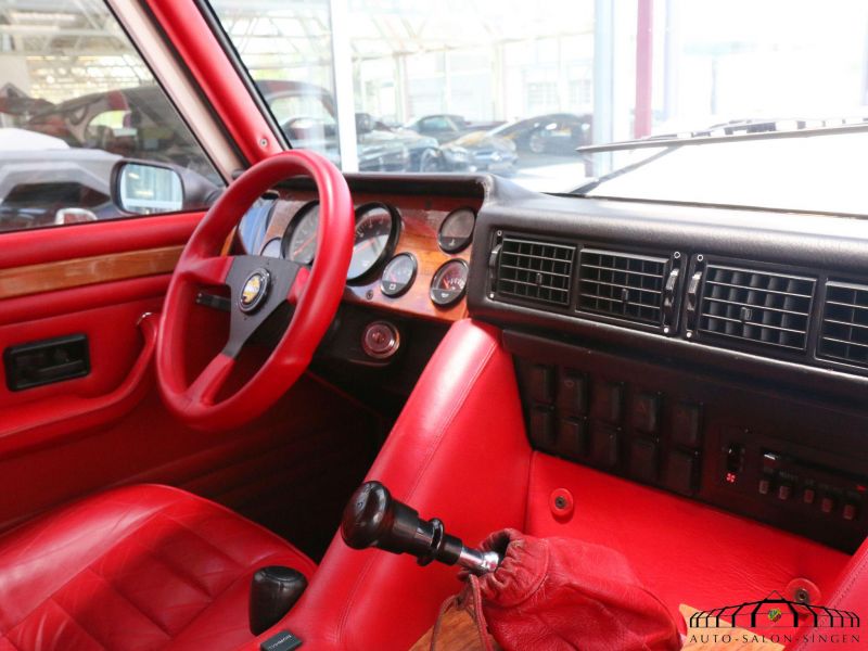 Lamborghini LM 002