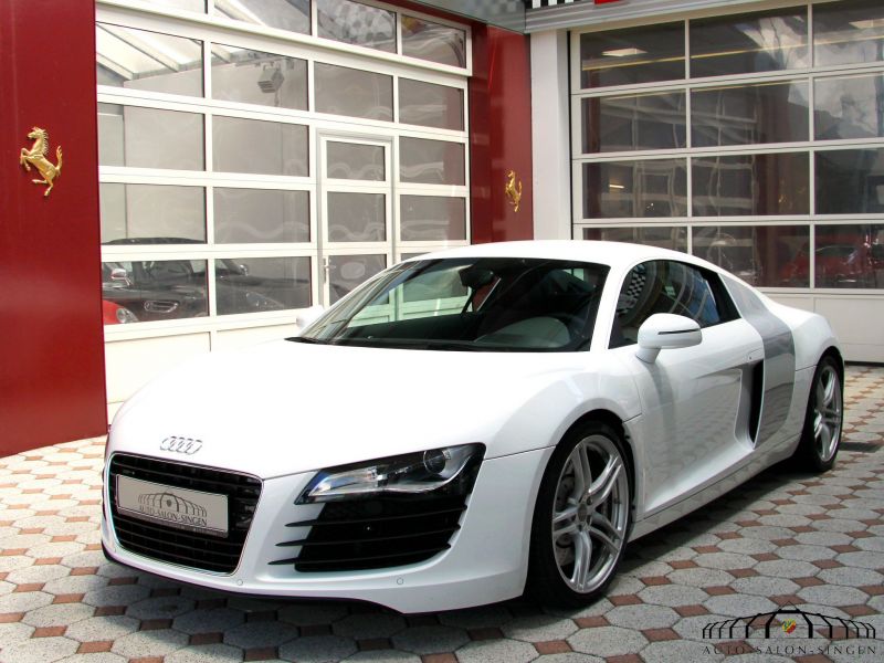 Audi R8 4.2 FSI Coupe