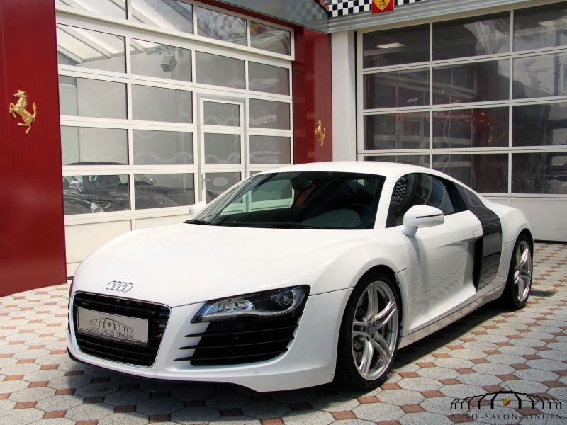 Audi R8 4.2 FSI Coupe