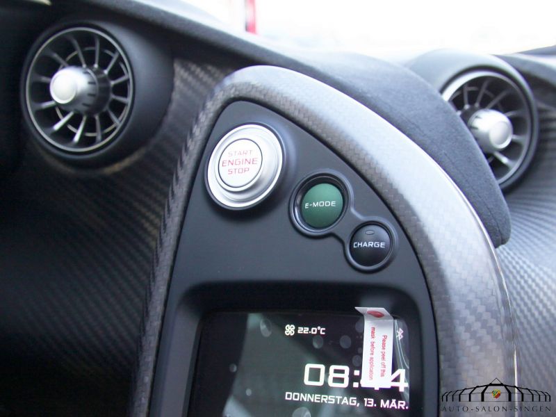McLaren P1