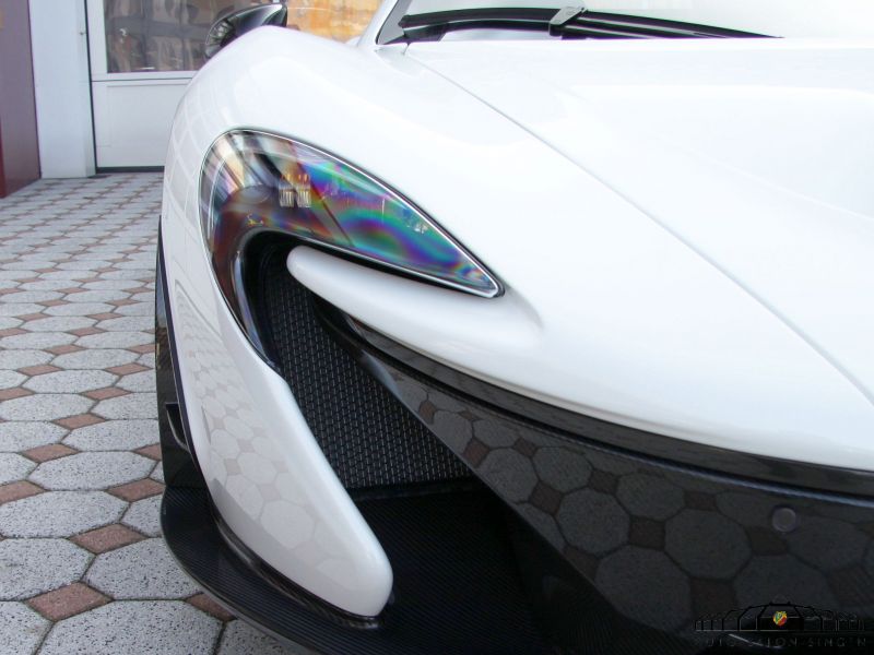 McLaren P1