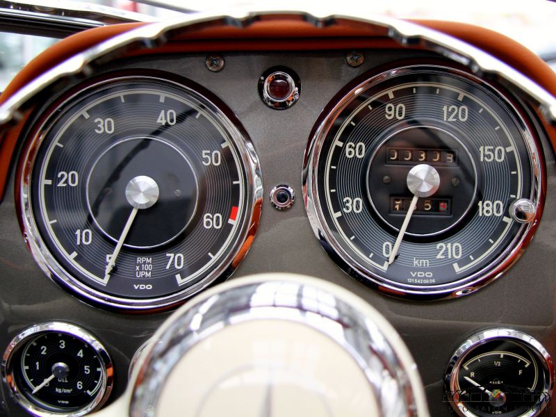 Mercedes-Benz 190 SL