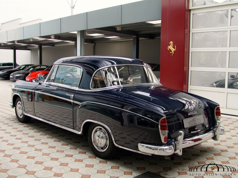 Mercedes-Benz 220 SE Ponton Coupe