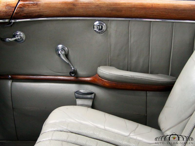 Mercedes-Benz 220 SE Ponton Coupe