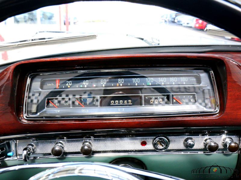 Mercedes-Benz 220 S Ponton Cabrio A/C