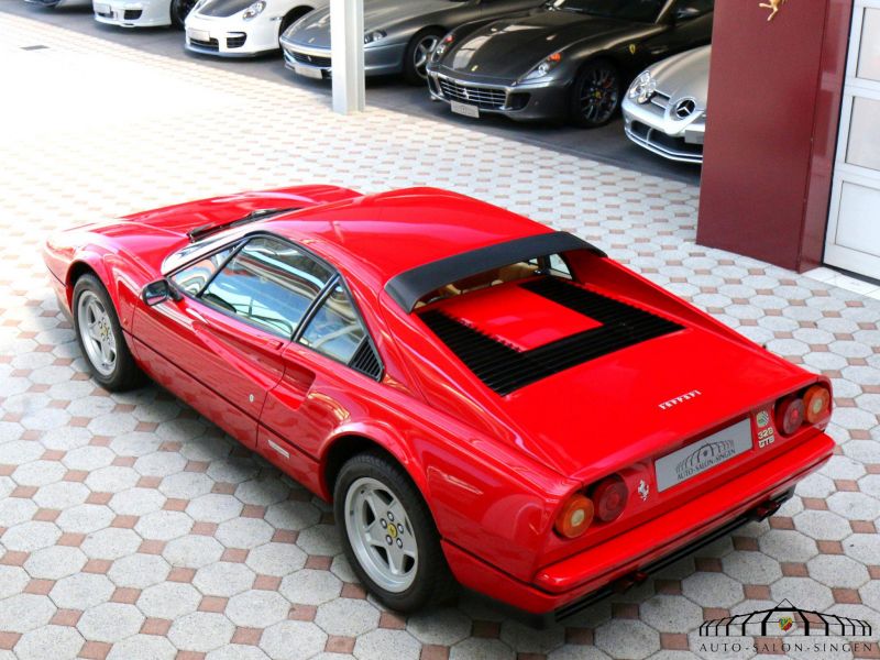Ferrari 328 GTB