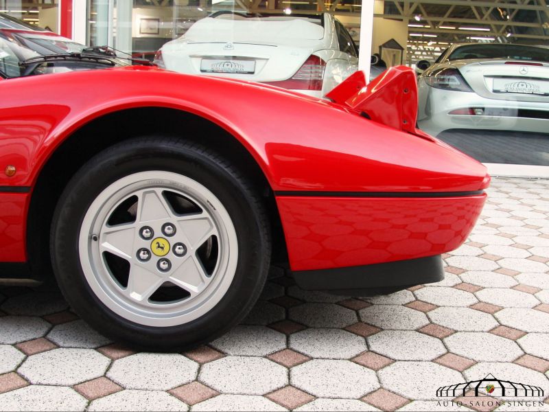 Ferrari 328 GTB