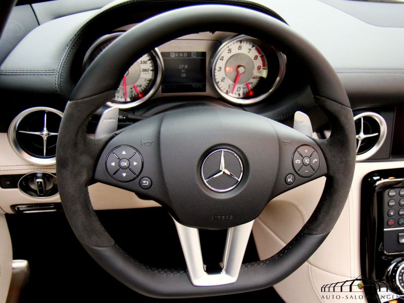 Mercedes-Benz SLS AMG Roadster