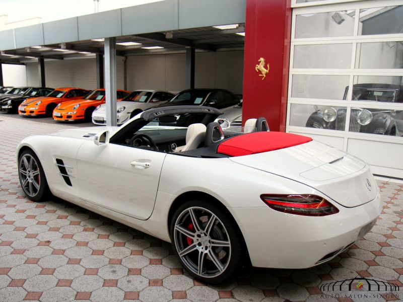 Mercedes-Benz SLS AMG Roadster