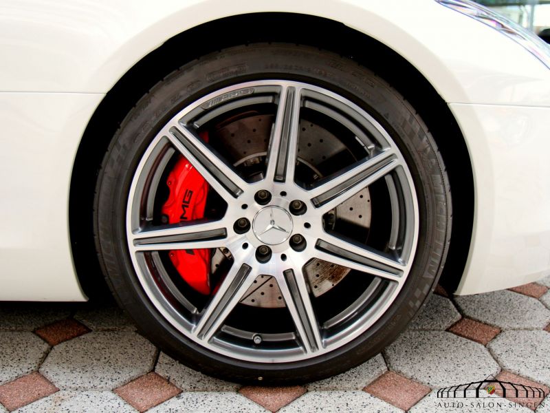 Mercedes-Benz SLS AMG Roadster