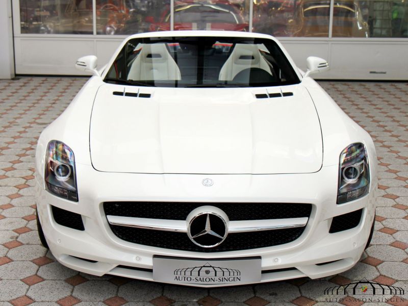 Mercedes-Benz SLS AMG Roadster