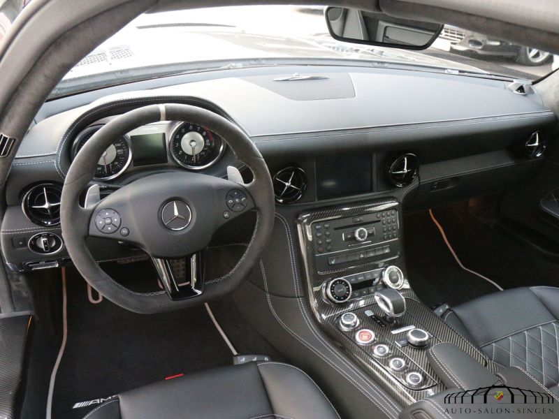 Mercedes-Benz SLS AMG GT Final Edition