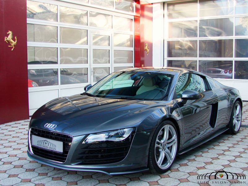 Audi R8 4.2 FSI Coupe