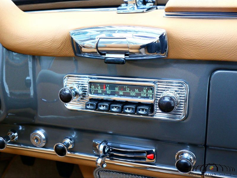 Mercedes-Benz 190 SL