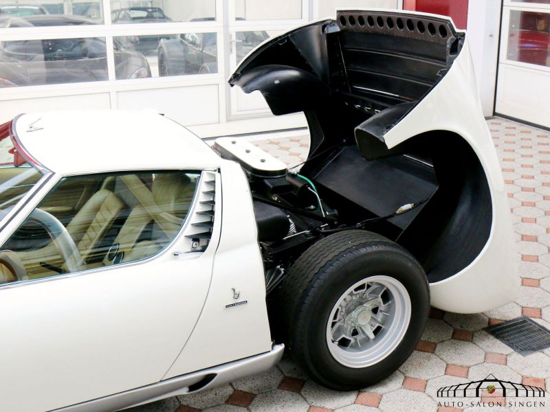 Lamborghini Miura P400 S