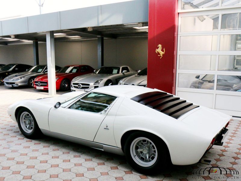 Lamborghini Miura P400 S