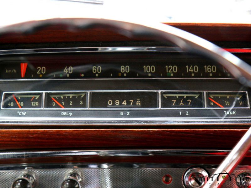 Mercedes-Benz 220 S Ponton Coupe