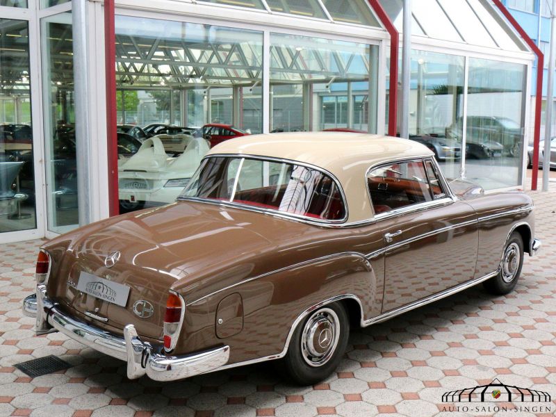 Mercedes-Benz 220 S Ponton Coupe