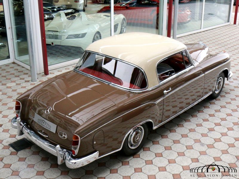 Mercedes-Benz 220 S Ponton Coupe