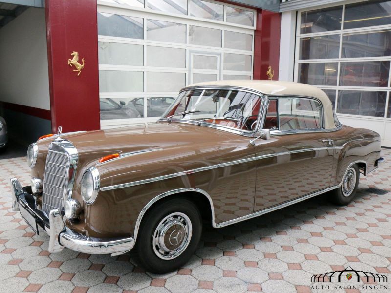 Mercedes-Benz 220 S Ponton Coupe