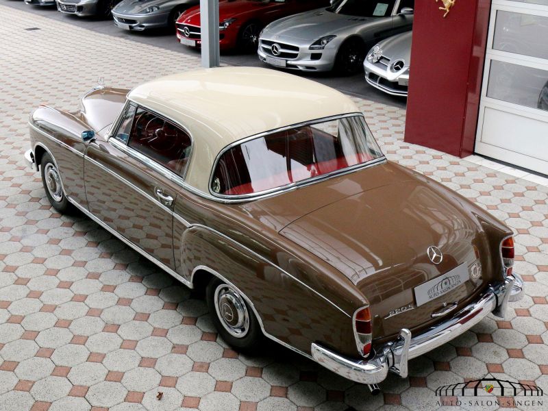 Mercedes-Benz 220 S Ponton Coupe