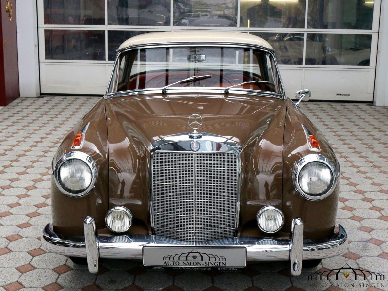 Mercedes-Benz 220 S Ponton Coupe