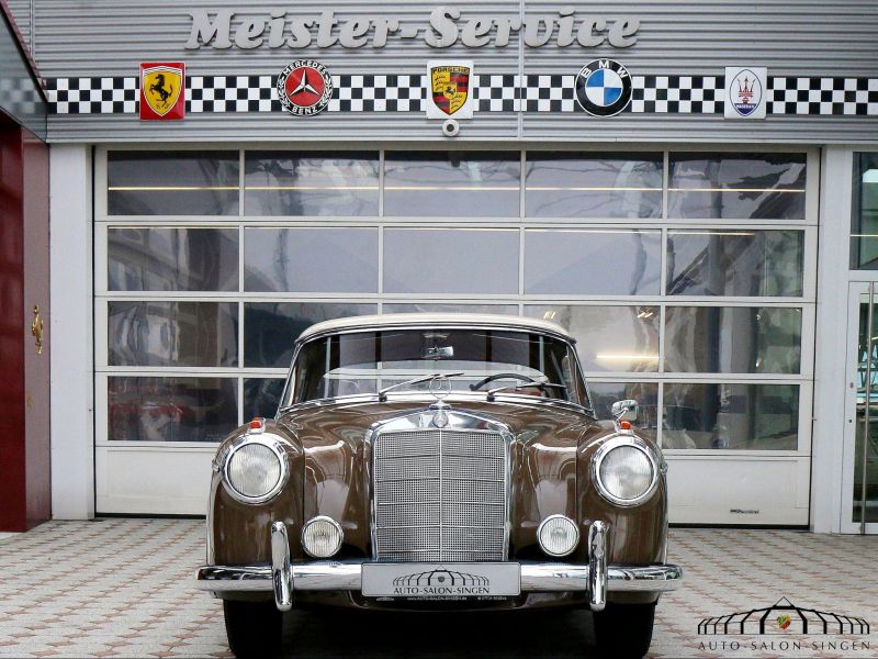Mercedes-Benz 220 S Ponton Coupe