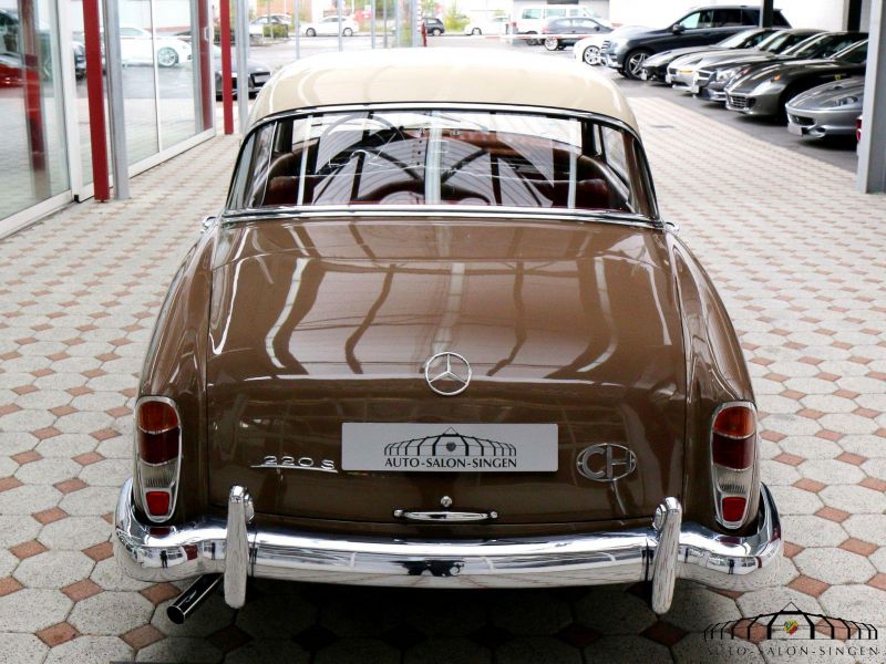 Mercedes-Benz 220 S Ponton Coupe