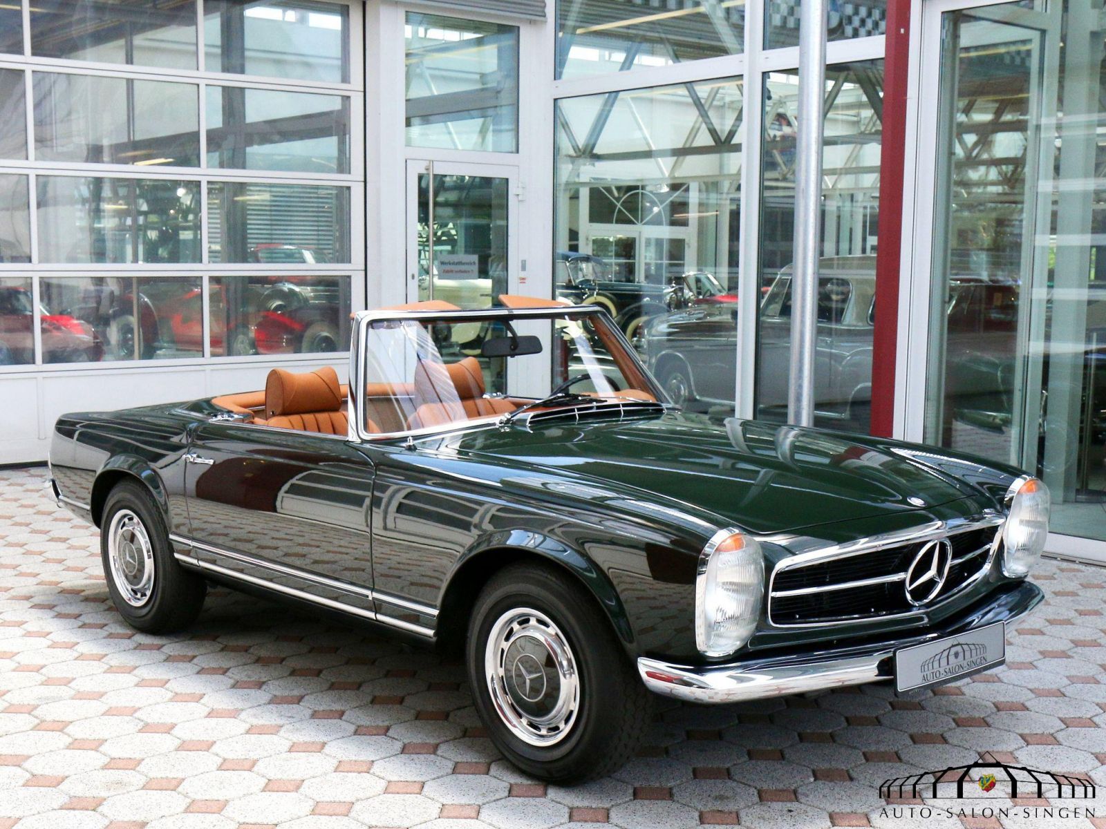 Mercedes-Benz 280 SL Pagode Cabrio - Auto Salon Singen