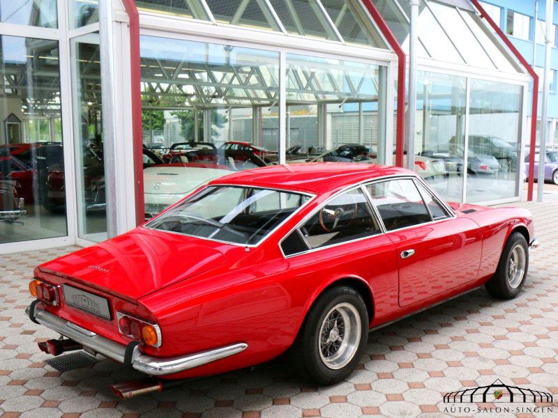 Ferrari 365 GT 2+2