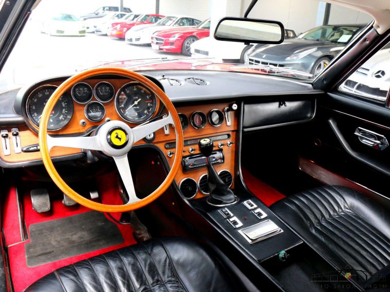 Ferrari 365 GT 2+2